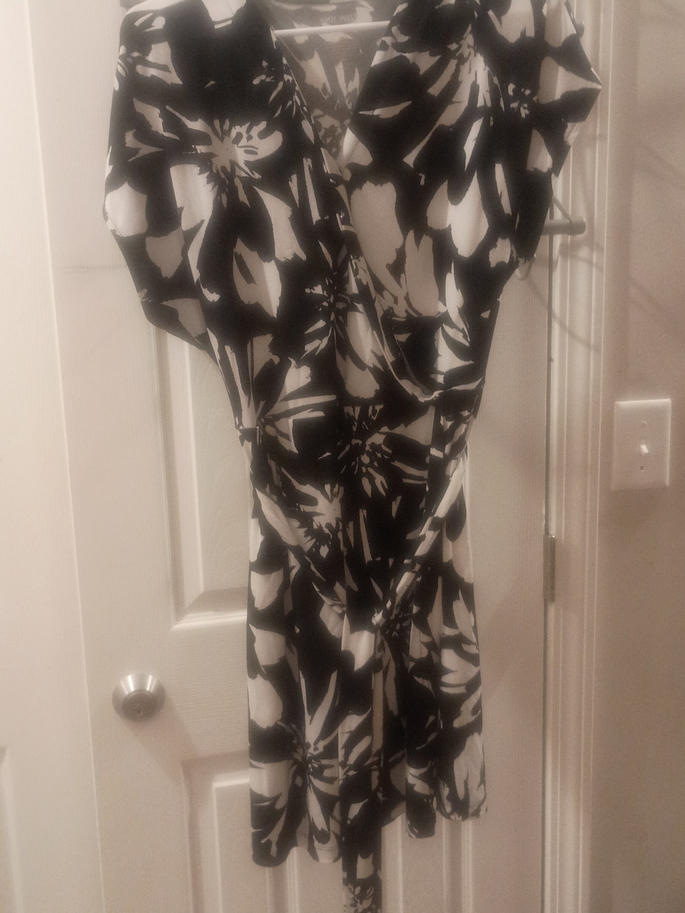 Black & White Floral Wrap Dress - Classic Women's Dress